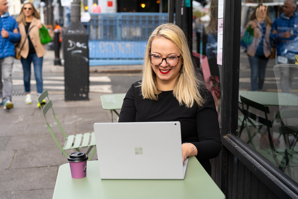 female entrepreneur working in London cafe